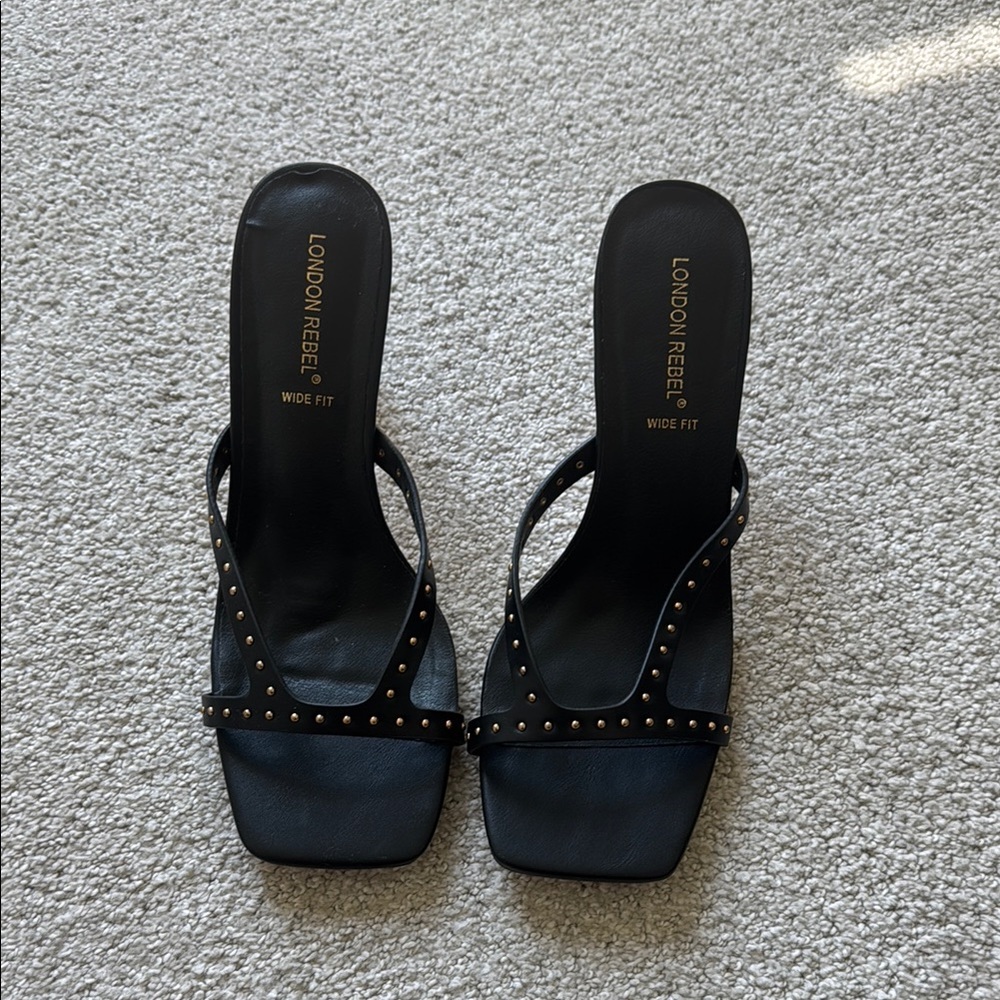 3 for $25 ❤️ // NWOT London Rebel Wide Fit Heels